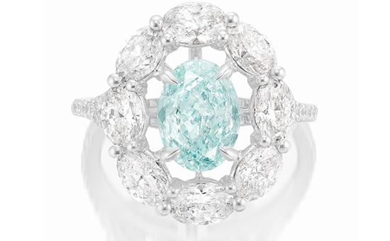 香港将举行珠宝和翡翠春季拍卖会 价值超300万“皇家蓝”蓝宝石将亮相-第2张图片-翡翠网 香港将举行珠宝和翡翠春季拍卖会 价值超300万“皇家蓝”蓝宝石将亮相-第2张图片-翡翠网