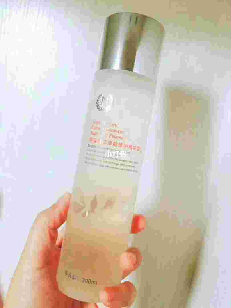 8倍水8杯水护肤品是哪个品牌-第2张图片-翡翠网