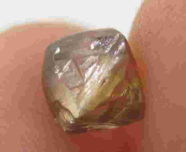 天然钻石原石图片 鉴别方法,天然钻石原石图片高清-第2张图片-翡翠网