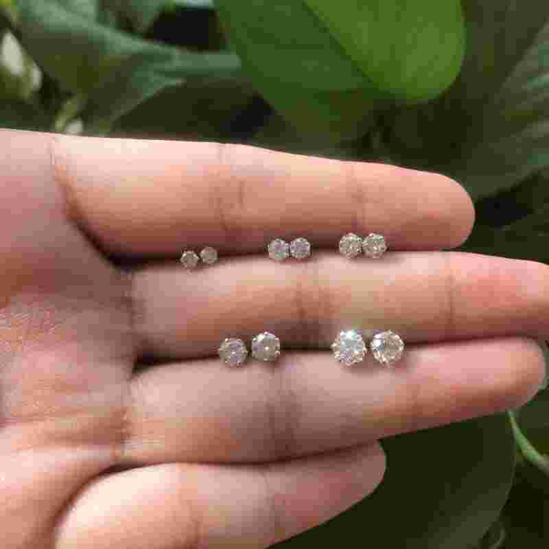 40分钻石耳钉多大30分钻石的耳钉大吗-第1张图片-翡翠网