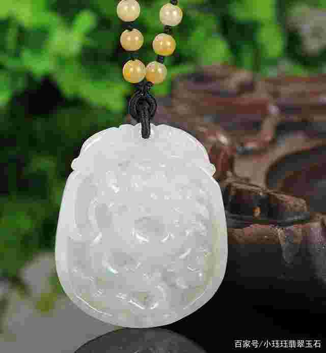 翡翠和玉的区别哪个好一些翡翠和玉的区别哪个好-第2张图片-翡翠网 翡翠和玉的区别哪个好一些翡翠和玉的区别哪个好-第2张图片-翡翠网