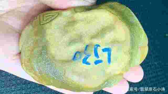 翡翠原石真假鉴定方法简单翡翠原石假皮怎么辨认-第2张图片-翡翠网