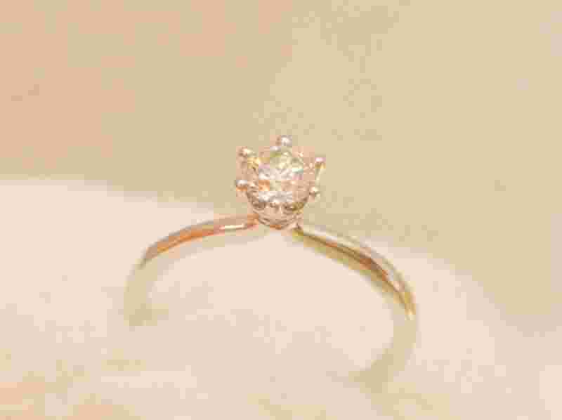 周大福钻戒经典款,周大福钻石戒指2020新款-第1张图片-翡翠网