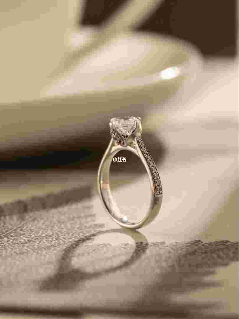 哪里可以定制钻石戒指定制钻戒在哪里可以定制-第1张图片-翡翠网 哪里可以定制钻石戒指定制钻戒在哪里可以定制-第1张图片-翡翠网