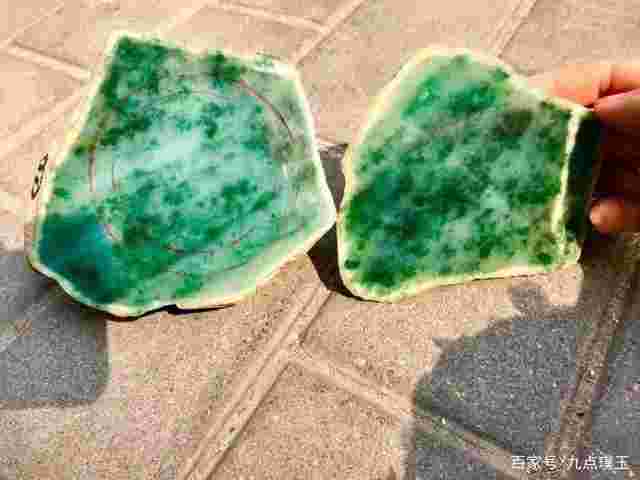 昆明翡翠原石市场在哪里,昆明的翡翠市场-第2张图片-翡翠网 昆明翡翠原石市场在哪里,昆明的翡翠市场-第2张图片-翡翠网