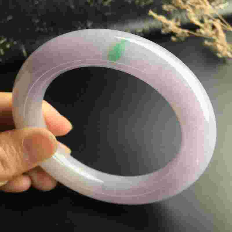 什么叫春带彩翡翠春带彩翡翠知识-第2张图片-翡翠网 什么叫春带彩翡翠春带彩翡翠知识-第2张图片-翡翠网