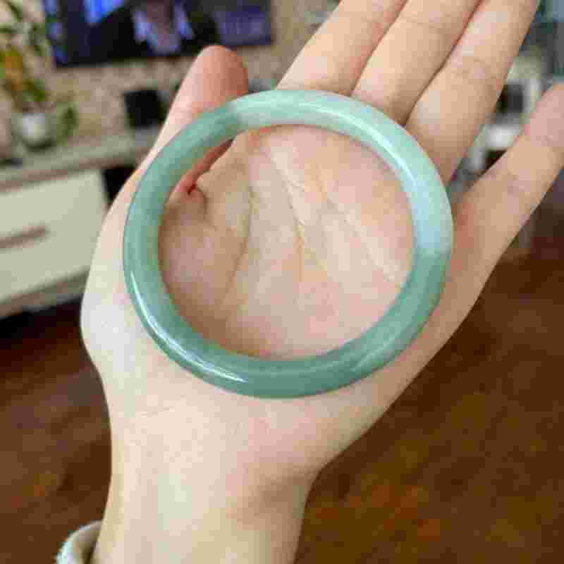 史上最全翡翠手镯知识_不看后悔!的简单介绍-第2张图片-翡翠网 史上最全翡翠手镯知识_不看后悔!的简单介绍-第2张图片-翡翠网