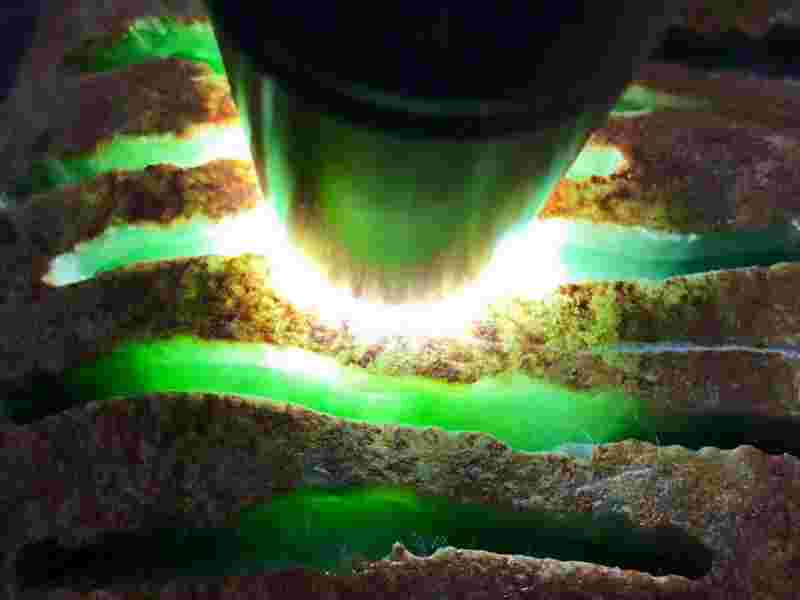 2023翡翠原石价格今年翡翠原石的价格便宜了吗-第1张图片-翡翠网