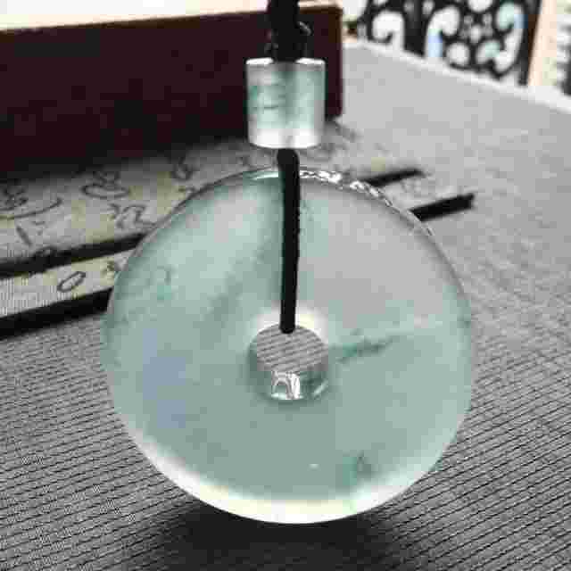 现实表现鉴定翡翠知识现实表现的鉴定材料格式-第1张图片-翡翠网 现实表现鉴定翡翠知识现实表现的鉴定材料格式-第1张图片-翡翠网