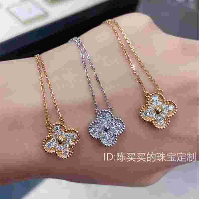 18k金钻石项链多少钱18k金钻石项链多少钱一克-第1张图片-翡翠网 18k金钻石项链多少钱18k金钻石项链多少钱一克-第1张图片-翡翠网