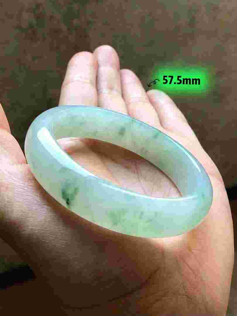 形容好的翡翠手镯,形容好的翡翠手镯的成语-第1张图片-翡翠网 形容好的翡翠手镯,形容好的翡翠手镯的成语-第1张图片-翡翠网