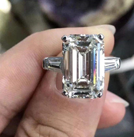 10克拉的砖石多少钱10克拉钻石多少人民币-第1张图片-翡翠网 10克拉的砖石多少钱10克拉钻石多少人民币-第1张图片-翡翠网