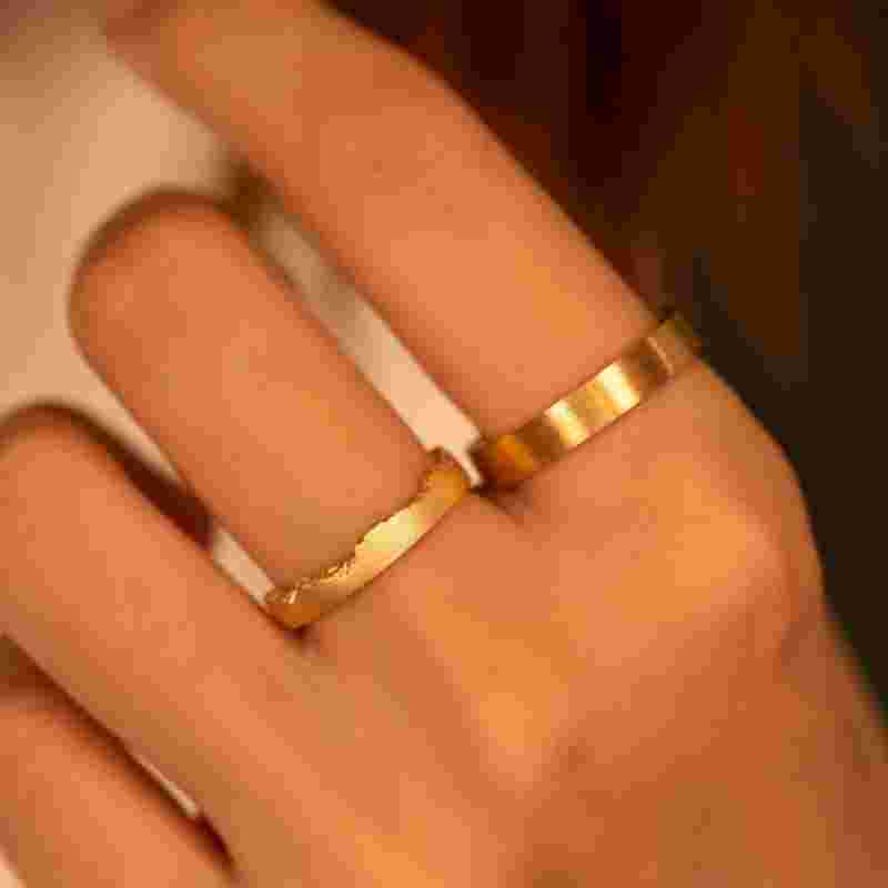 黄金婚戒多少钱一对,黄金婚戒-第1张图片-翡翠网