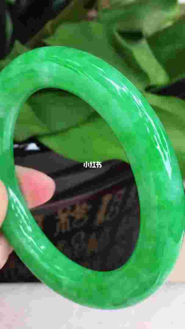 了解翡翠之类的知识翡翠是知识和介绍-第1张图片-翡翠网