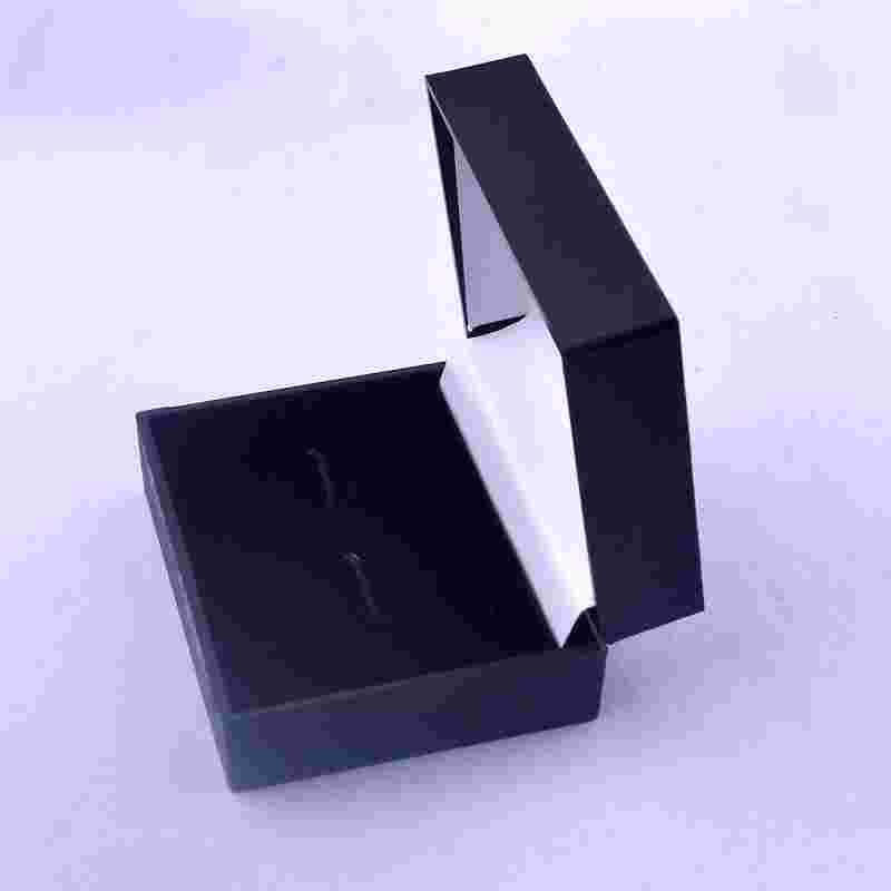 珠宝盒子怎么包装珠宝盒内衬-第1张图片-翡翠网 珠宝盒子怎么包装珠宝盒内衬-第1张图片-翡翠网