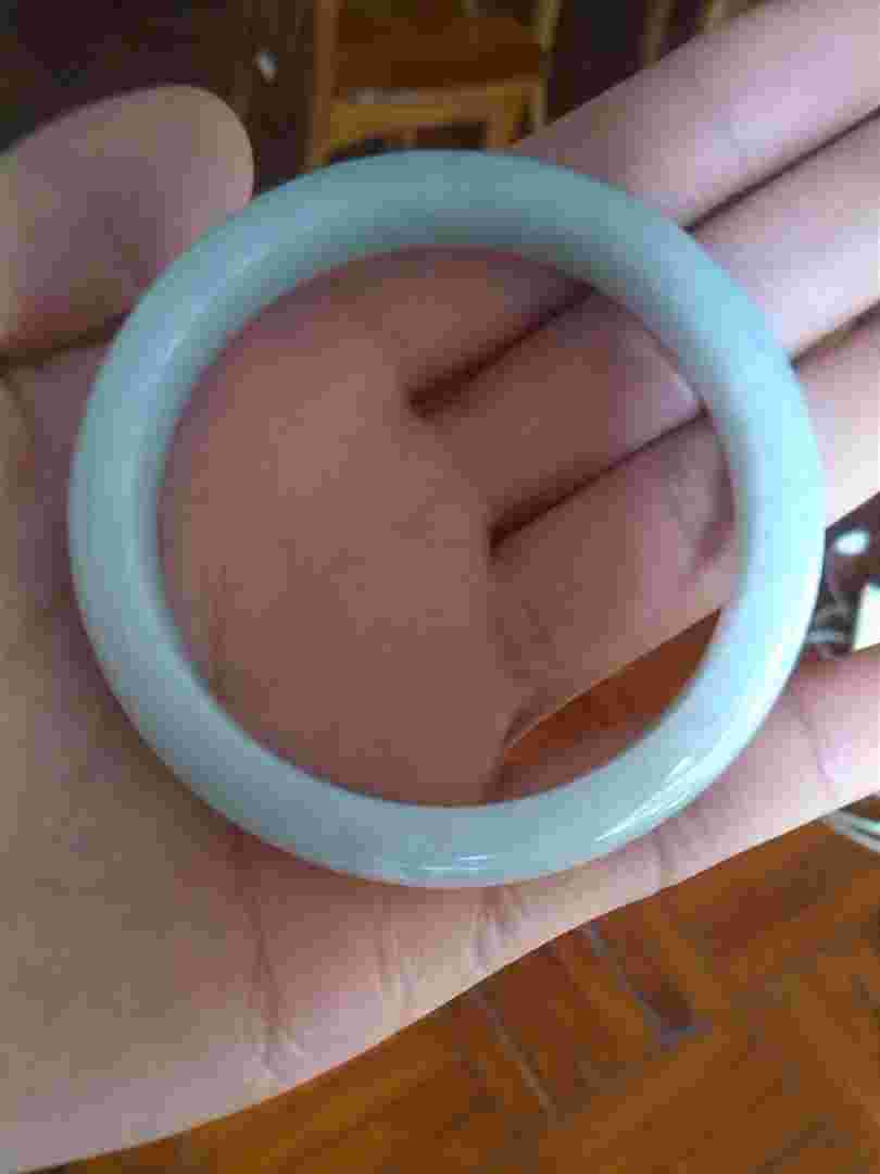 翡翠手镯的鉴定网址翡翠手镯的鉴定网址是什么?-第1张图片-翡翠网 翡翠手镯的鉴定网址翡翠手镯的鉴定网址是什么?-第1张图片-翡翠网