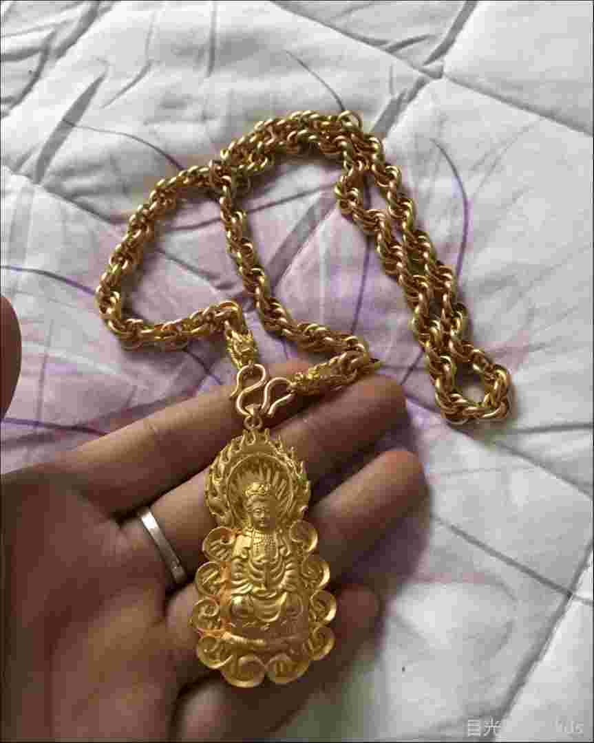 男人戴金项链的禁忌男人戴金项链的禁忌图片-第1张图片-翡翠网