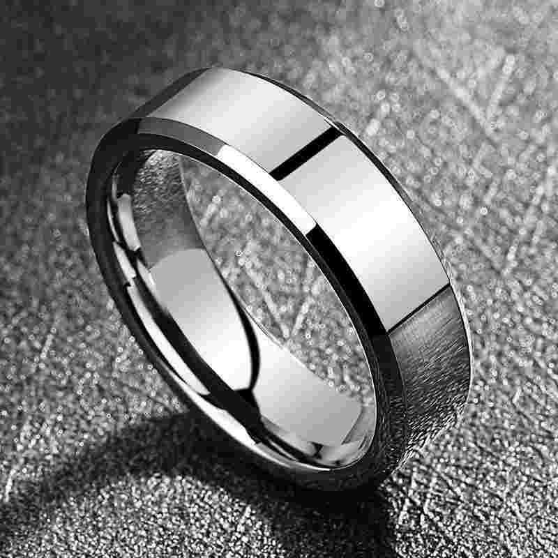 6-8克的男士戒指图片,去金店买黄金千万别买三种金-第1张图片-翡翠网