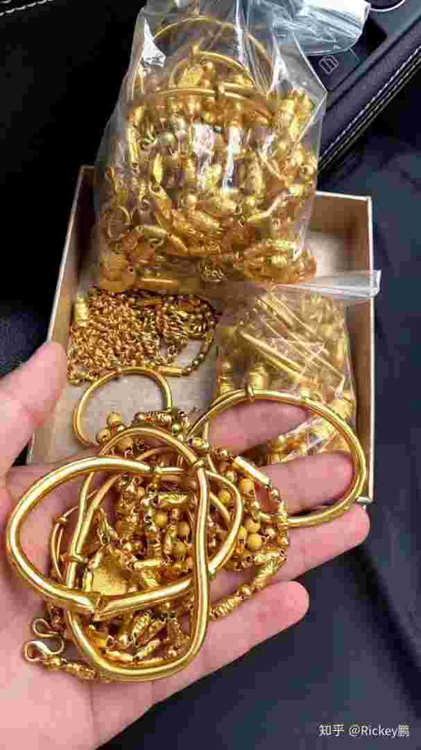 哪里有回收黄金首饰的地方,什么地方回收黄金首饰-第1张图片-翡翠网
