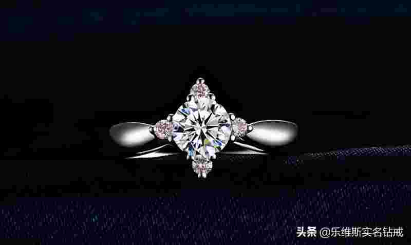 钻石戒指怎么挑选的钻石戒指怎么挑选的颜色-第1张图片-翡翠网