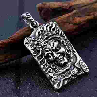 辟邪最厉害的首饰,属鸡辟邪最厉害的首饰-第1张图片-翡翠网