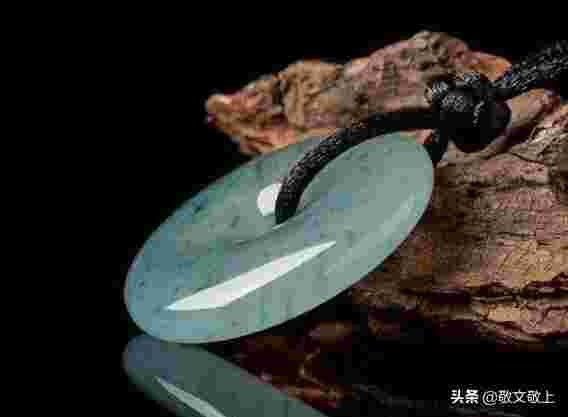 翡翠玉石真假鉴定方法简单,翡翠玉石真假鉴定方法简单视频-第1张图片-翡翠网 翡翠玉石真假鉴定方法简单,翡翠玉石真假鉴定方法简单视频-第1张图片-翡翠网