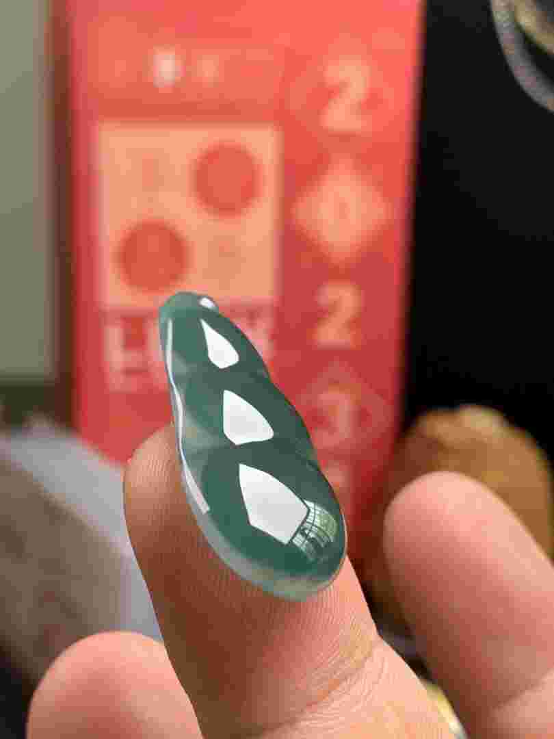 危地马和缅甸翡翠原石区别,危地马拉翡翠-第2张图片-翡翠网 危地马和缅甸翡翠原石区别,危地马拉翡翠-第2张图片-翡翠网