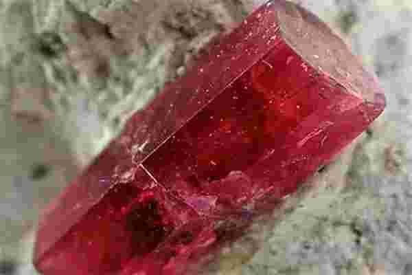 世界上最贵的红钻石,世界上最贵的红钻石图片-第1张图片-翡翠网 世界上最贵的红钻石,世界上最贵的红钻石图片-第1张图片-翡翠网