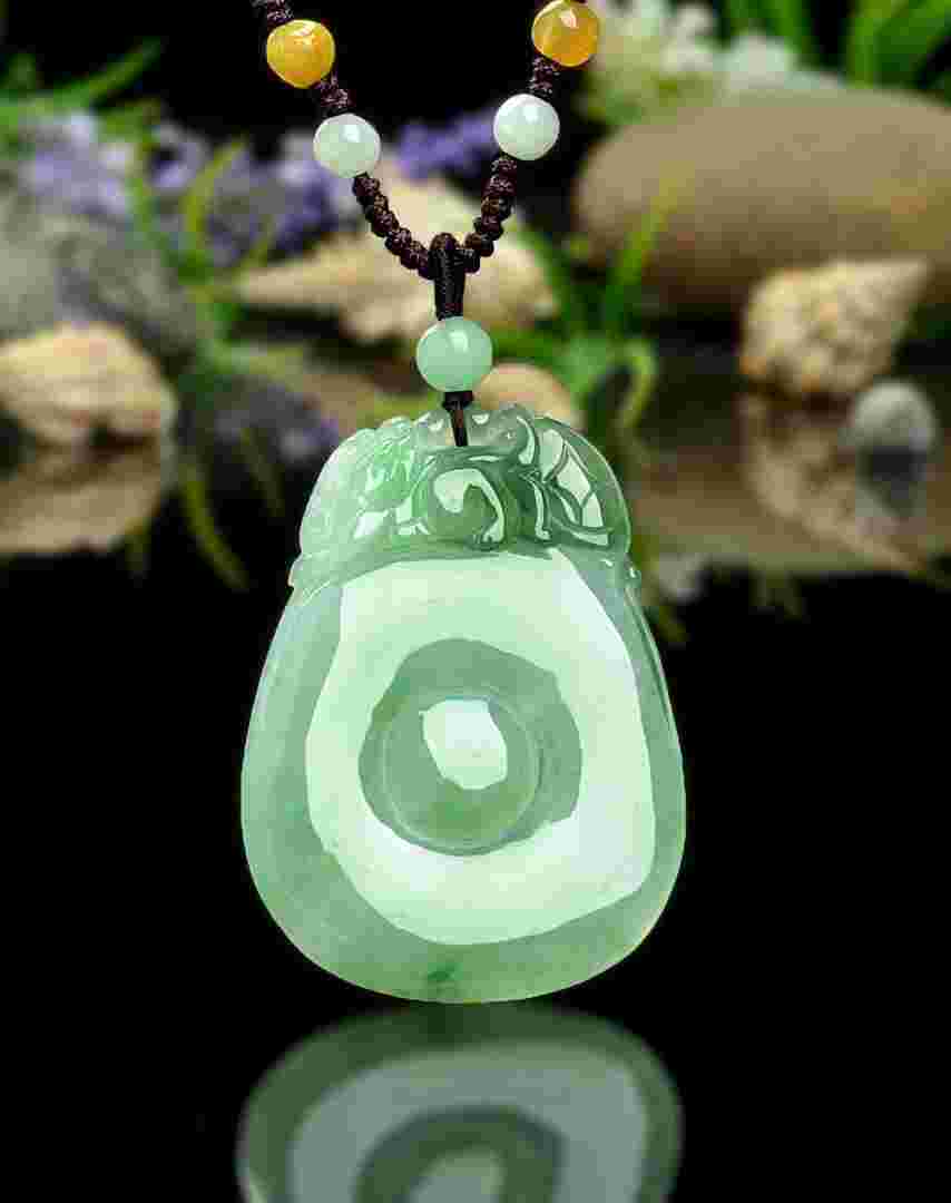 哪里可以权威鉴定翡翠手镯哪里可以权威鉴定翡翠-第2张图片-翡翠网 哪里可以权威鉴定翡翠手镯哪里可以权威鉴定翡翠-第2张图片-翡翠网