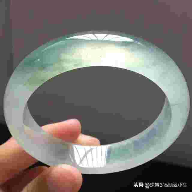 辨别翡翠的最简单方法,辨别翡翠的最简单方法视频-第2张图片-翡翠网 辨别翡翠的最简单方法,辨别翡翠的最简单方法视频-第2张图片-翡翠网