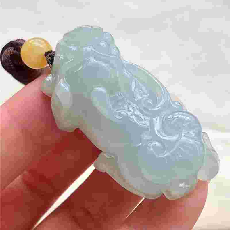 翡翠貔貅,翡翠貔貅什么颜色招财-第2张图片-翡翠网 翡翠貔貅,翡翠貔貅什么颜色招财-第2张图片-翡翠网