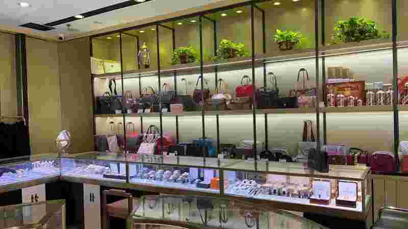 深圳奢侈品回收正规店奢侈品回收正规店-第1张图片-翡翠网 深圳奢侈品回收正规店奢侈品回收正规店-第1张图片-翡翠网