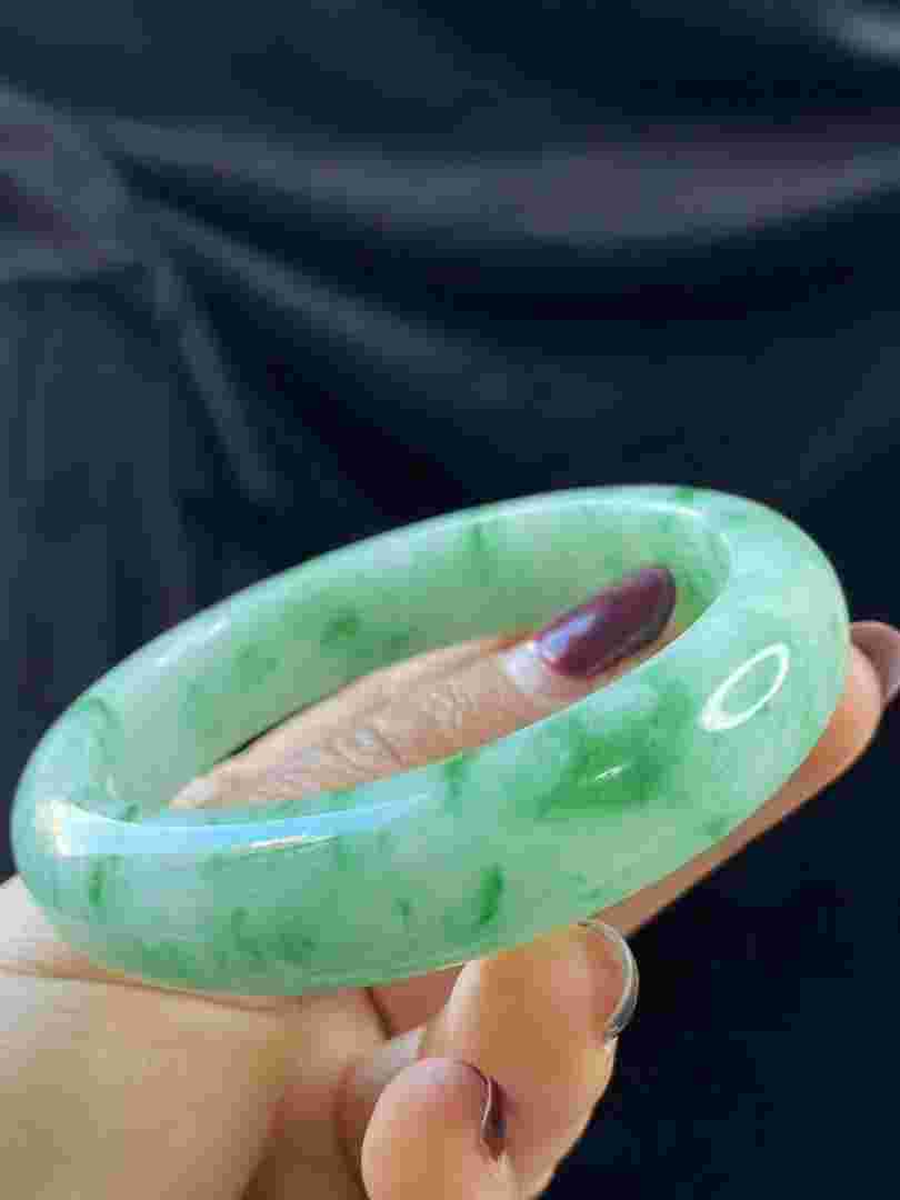 a货翡翠价格,普通a货翡翠价格-第1张图片-翡翠网 a货翡翠价格,普通a货翡翠价格-第1张图片-翡翠网