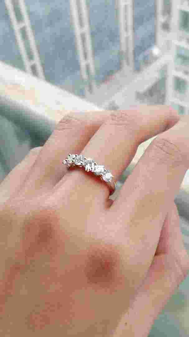 20分的钻石的价格多少的简单介绍-第1张图片-翡翠网 20分的钻石的价格多少的简单介绍-第1张图片-翡翠网