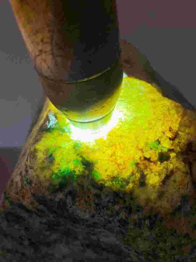 翡翠原石分多少种颜色,翡翠原石分多少种-第1张图片-翡翠网 翡翠原石分多少种颜色,翡翠原石分多少种-第1张图片-翡翠网