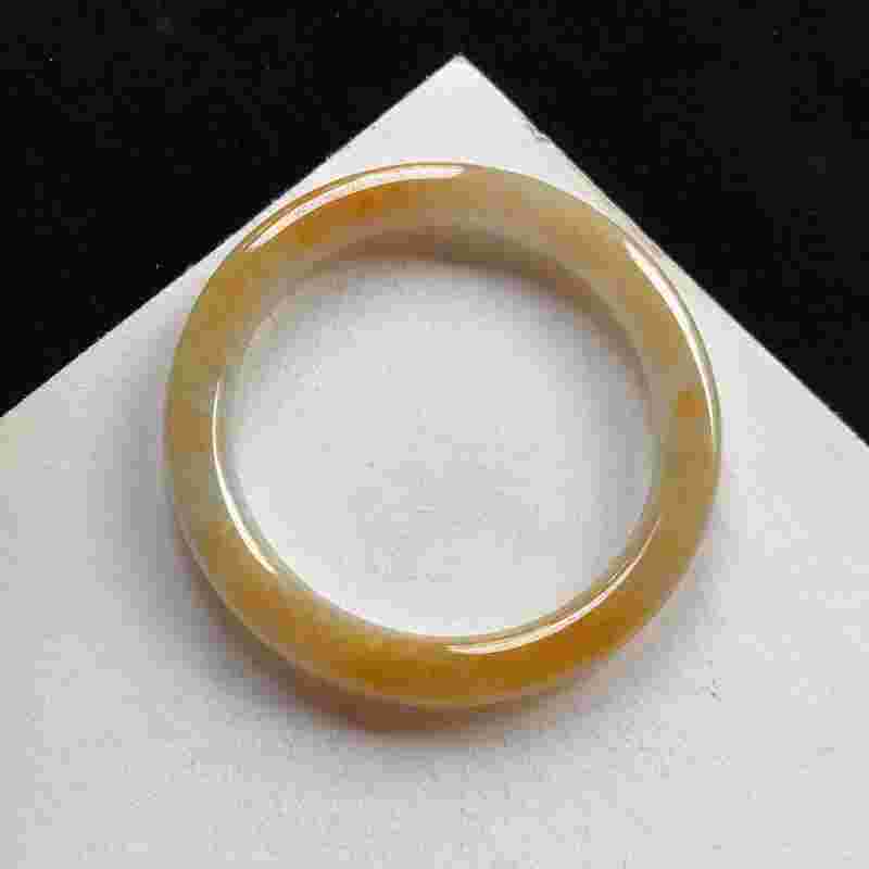 冰黄翡满黄翡翠手镯价格冰皇翡翠手镯-第2张图片-翡翠网 冰黄翡满黄翡翠手镯价格冰皇翡翠手镯-第2张图片-翡翠网