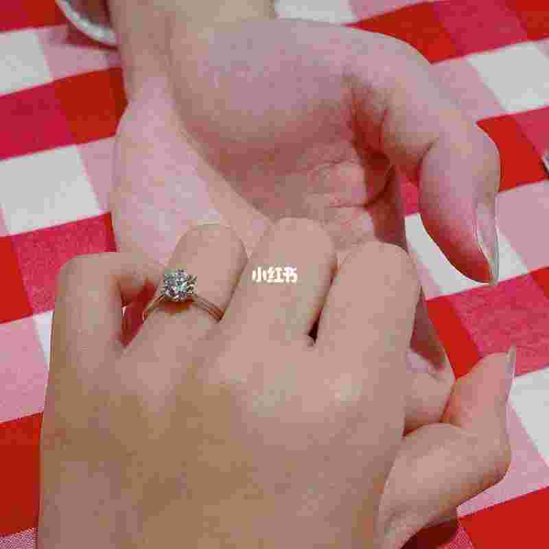 普通人钻戒一般多少钱,普通人钻戒大概买多少钱的-第1张图片-翡翠网