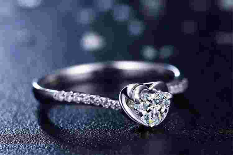 3万的钻戒回收多少钱3万的钻戒回收多少钱一个-第1张图片-翡翠网 3万的钻戒回收多少钱3万的钻戒回收多少钱一个-第1张图片-翡翠网