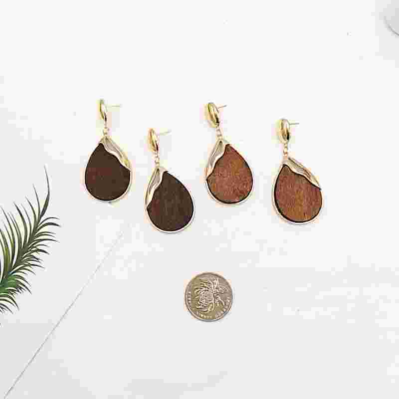 时尚耳环时尚耳环美女-第2张图片-翡翠网