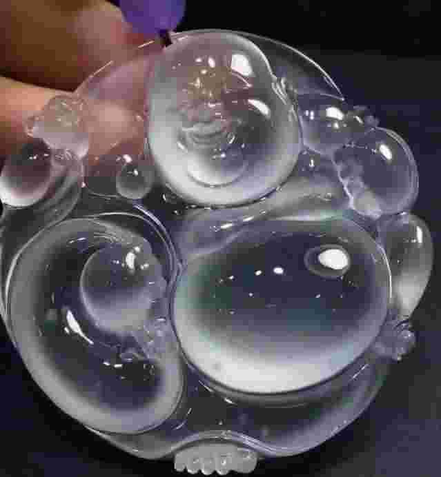 玻璃种翡翠,玻璃种翡翠吊坠的价格-第1张图片-翡翠网