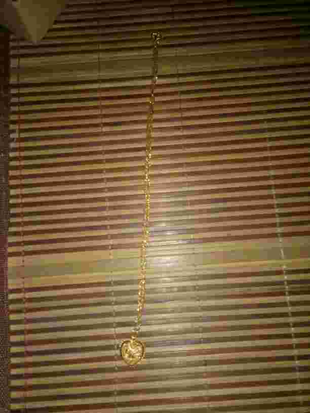 女士项链黄金一般多少克多少钱,纯黄金项链多少钱一条-第1张图片-翡翠网 女士项链黄金一般多少克多少钱,纯黄金项链多少钱一条-第1张图片-翡翠网