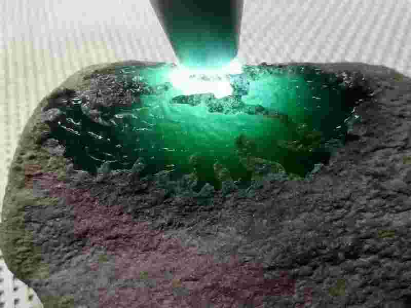 翡翠赌石视频全集翡翠赌石视频-第2张图片-翡翠网 翡翠赌石视频全集翡翠赌石视频-第2张图片-翡翠网