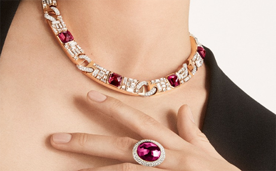 意大利珠宝商 Pomellato珠宝新系列 经典造型 致敬米兰!-第1张图片-翡翠网 意大利珠宝商 Pomellato珠宝新系列 经典造型 致敬米兰!-第1张图片-翡翠网