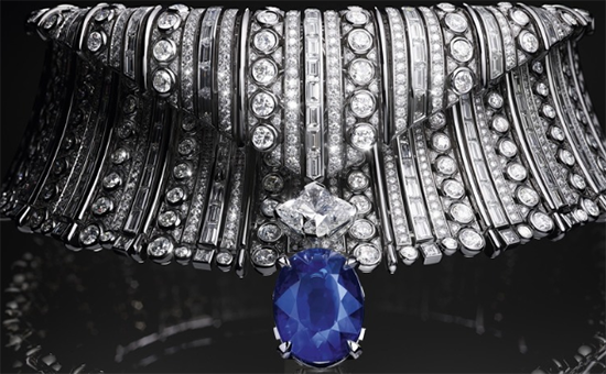 Louis Vuitton 路易威登 Wave 浪辉蓝宝石项链 充满力量的巨浪之巅!-第1张图片-翡翠网 Louis Vuitton 路易威登 Wave 浪辉蓝宝石项链 充满力量的巨浪之巅!-第1张图片-翡翠网