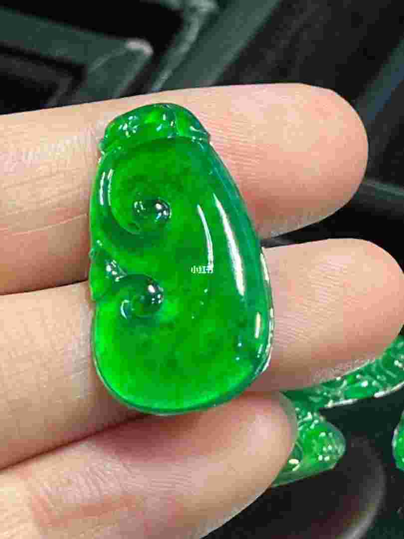 如何辨别危料翡翠和翡翠如何辨别危料翡翠-第2张图片-翡翠网