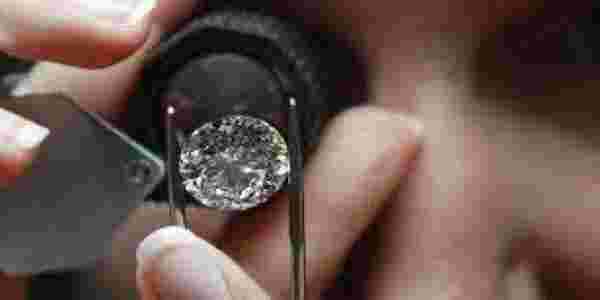 头发能做成钻石吗,头发可以做钻石是真的吗-第1张图片-翡翠网