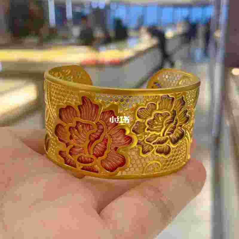 三金手镯一般多少钱一个,三金手镯一般多少钱-第2张图片-翡翠网 三金手镯一般多少钱一个,三金手镯一般多少钱-第2张图片-翡翠网