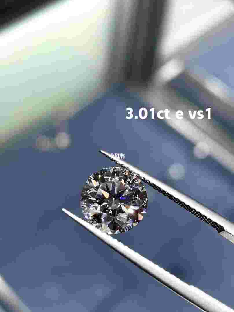 314克拉钻石价格表,天然钻石3克拉价格-第2张图片-翡翠网 314克拉钻石价格表,天然钻石3克拉价格-第2张图片-翡翠网