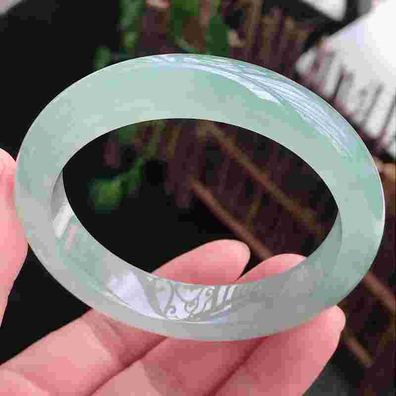 翡翠手镯哪个品种最好翡翠手镯哪个品种最好图片-第1张图片-翡翠网 翡翠手镯哪个品种最好翡翠手镯哪个品种最好图片-第1张图片-翡翠网