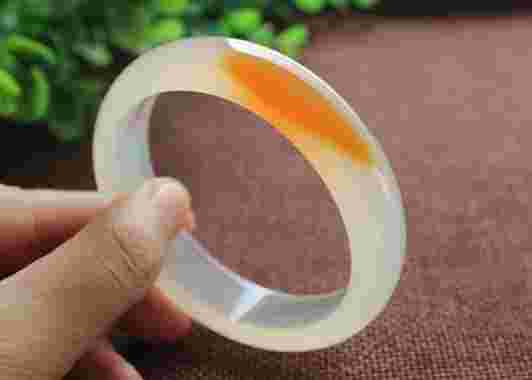 玉髓跟翡翠的区别是什么,玉髓跟翡翠的区别-第1张图片-翡翠网 玉髓跟翡翠的区别是什么,玉髓跟翡翠的区别-第1张图片-翡翠网